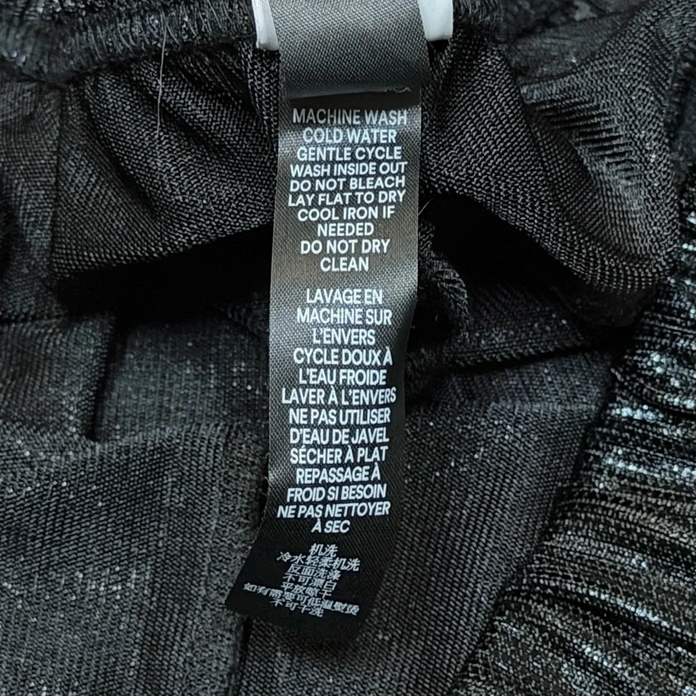 NEW Savage X‎ Fenty Chain Reaction Metallic Black Basketball Shorts Streetwear S